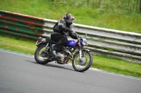 Mallory-park-Leicestershire;Mallory-park-photographs;Motorcycle-action-photographs;classic-bikes;event-digital-images;eventdigitalimages;mallory-park;no-limits-trackday;peter-wileman-photography;vintage-bikes;vintage-motorcycles;vmcc-festival-1000-bikes