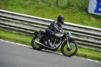 Mallory-park-Leicestershire;Mallory-park-photographs;Motorcycle-action-photographs;classic-bikes;event-digital-images;eventdigitalimages;mallory-park;no-limits-trackday;peter-wileman-photography;vintage-bikes;vintage-motorcycles;vmcc-festival-1000-bikes