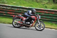 Mallory-park-Leicestershire;Mallory-park-photographs;Motorcycle-action-photographs;classic-bikes;event-digital-images;eventdigitalimages;mallory-park;no-limits-trackday;peter-wileman-photography;vintage-bikes;vintage-motorcycles;vmcc-festival-1000-bikes