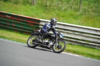 Mallory-park-Leicestershire;Mallory-park-photographs;Motorcycle-action-photographs;classic-bikes;event-digital-images;eventdigitalimages;mallory-park;no-limits-trackday;peter-wileman-photography;vintage-bikes;vintage-motorcycles;vmcc-festival-1000-bikes