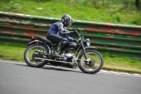 Mallory-park-Leicestershire;Mallory-park-photographs;Motorcycle-action-photographs;classic-bikes;event-digital-images;eventdigitalimages;mallory-park;no-limits-trackday;peter-wileman-photography;vintage-bikes;vintage-motorcycles;vmcc-festival-1000-bikes
