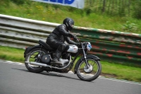 Mallory-park-Leicestershire;Mallory-park-photographs;Motorcycle-action-photographs;classic-bikes;event-digital-images;eventdigitalimages;mallory-park;no-limits-trackday;peter-wileman-photography;vintage-bikes;vintage-motorcycles;vmcc-festival-1000-bikes