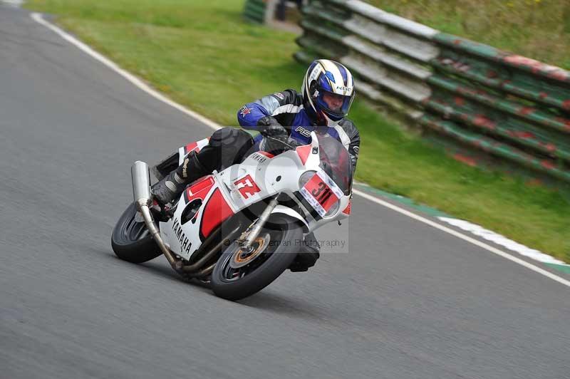 Mallory park Leicestershire;Mallory park photographs;Motorcycle action photographs;classic bikes;event digital images;eventdigitalimages;mallory park;no limits trackday;peter wileman photography;vintage bikes;vintage motorcycles;vmcc festival 1000 bikes