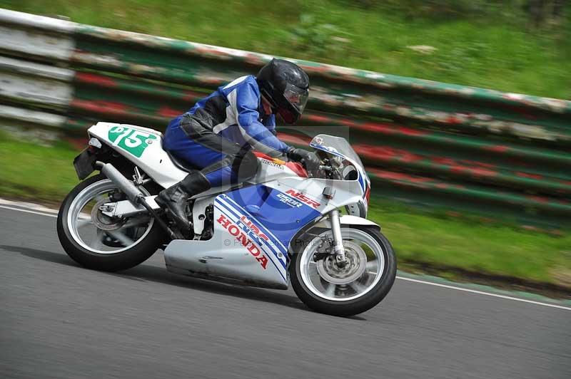 Mallory park Leicestershire;Mallory park photographs;Motorcycle action photographs;classic bikes;event digital images;eventdigitalimages;mallory park;no limits trackday;peter wileman photography;vintage bikes;vintage motorcycles;vmcc festival 1000 bikes