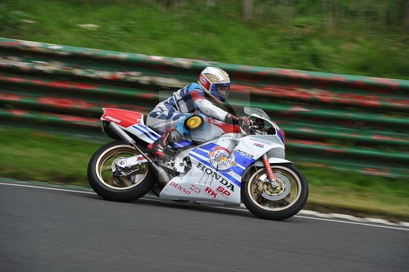 Mallory park Leicestershire;Mallory park photographs;Motorcycle action photographs;classic bikes;event digital images;eventdigitalimages;mallory park;no limits trackday;peter wileman photography;vintage bikes;vintage motorcycles;vmcc festival 1000 bikes