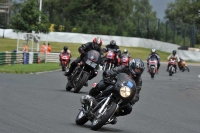 Mallory-park-Leicestershire;Mallory-park-photographs;Motorcycle-action-photographs;classic-bikes;event-digital-images;eventdigitalimages;mallory-park;no-limits-trackday;peter-wileman-photography;vintage-bikes;vintage-motorcycles;vmcc-festival-1000-bikes