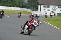 Mallory-park-Leicestershire;Mallory-park-photographs;Motorcycle-action-photographs;classic-bikes;event-digital-images;eventdigitalimages;mallory-park;no-limits-trackday;peter-wileman-photography;vintage-bikes;vintage-motorcycles;vmcc-festival-1000-bikes