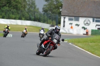 Mallory-park-Leicestershire;Mallory-park-photographs;Motorcycle-action-photographs;classic-bikes;event-digital-images;eventdigitalimages;mallory-park;no-limits-trackday;peter-wileman-photography;vintage-bikes;vintage-motorcycles;vmcc-festival-1000-bikes