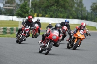 Mallory-park-Leicestershire;Mallory-park-photographs;Motorcycle-action-photographs;classic-bikes;event-digital-images;eventdigitalimages;mallory-park;no-limits-trackday;peter-wileman-photography;vintage-bikes;vintage-motorcycles;vmcc-festival-1000-bikes