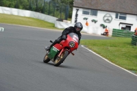 Mallory-park-Leicestershire;Mallory-park-photographs;Motorcycle-action-photographs;classic-bikes;event-digital-images;eventdigitalimages;mallory-park;no-limits-trackday;peter-wileman-photography;vintage-bikes;vintage-motorcycles;vmcc-festival-1000-bikes