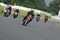 Mallory-park-Leicestershire;Mallory-park-photographs;Motorcycle-action-photographs;classic-bikes;event-digital-images;eventdigitalimages;mallory-park;no-limits-trackday;peter-wileman-photography;vintage-bikes;vintage-motorcycles;vmcc-festival-1000-bikes