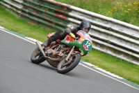 Mallory-park-Leicestershire;Mallory-park-photographs;Motorcycle-action-photographs;classic-bikes;event-digital-images;eventdigitalimages;mallory-park;no-limits-trackday;peter-wileman-photography;vintage-bikes;vintage-motorcycles;vmcc-festival-1000-bikes