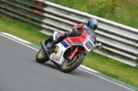 Mallory-park-Leicestershire;Mallory-park-photographs;Motorcycle-action-photographs;classic-bikes;event-digital-images;eventdigitalimages;mallory-park;no-limits-trackday;peter-wileman-photography;vintage-bikes;vintage-motorcycles;vmcc-festival-1000-bikes