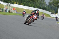 Mallory-park-Leicestershire;Mallory-park-photographs;Motorcycle-action-photographs;classic-bikes;event-digital-images;eventdigitalimages;mallory-park;no-limits-trackday;peter-wileman-photography;vintage-bikes;vintage-motorcycles;vmcc-festival-1000-bikes