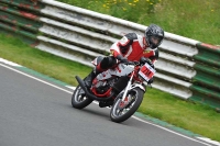 Mallory-park-Leicestershire;Mallory-park-photographs;Motorcycle-action-photographs;classic-bikes;event-digital-images;eventdigitalimages;mallory-park;no-limits-trackday;peter-wileman-photography;vintage-bikes;vintage-motorcycles;vmcc-festival-1000-bikes