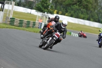 Mallory-park-Leicestershire;Mallory-park-photographs;Motorcycle-action-photographs;classic-bikes;event-digital-images;eventdigitalimages;mallory-park;no-limits-trackday;peter-wileman-photography;vintage-bikes;vintage-motorcycles;vmcc-festival-1000-bikes