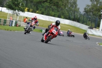 Mallory-park-Leicestershire;Mallory-park-photographs;Motorcycle-action-photographs;classic-bikes;event-digital-images;eventdigitalimages;mallory-park;no-limits-trackday;peter-wileman-photography;vintage-bikes;vintage-motorcycles;vmcc-festival-1000-bikes