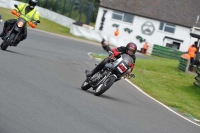 Mallory-park-Leicestershire;Mallory-park-photographs;Motorcycle-action-photographs;classic-bikes;event-digital-images;eventdigitalimages;mallory-park;no-limits-trackday;peter-wileman-photography;vintage-bikes;vintage-motorcycles;vmcc-festival-1000-bikes