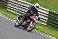 Mallory-park-Leicestershire;Mallory-park-photographs;Motorcycle-action-photographs;classic-bikes;event-digital-images;eventdigitalimages;mallory-park;no-limits-trackday;peter-wileman-photography;vintage-bikes;vintage-motorcycles;vmcc-festival-1000-bikes