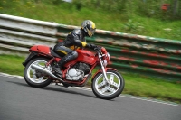 Mallory-park-Leicestershire;Mallory-park-photographs;Motorcycle-action-photographs;classic-bikes;event-digital-images;eventdigitalimages;mallory-park;no-limits-trackday;peter-wileman-photography;vintage-bikes;vintage-motorcycles;vmcc-festival-1000-bikes