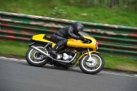 Mallory-park-Leicestershire;Mallory-park-photographs;Motorcycle-action-photographs;classic-bikes;event-digital-images;eventdigitalimages;mallory-park;no-limits-trackday;peter-wileman-photography;vintage-bikes;vintage-motorcycles;vmcc-festival-1000-bikes