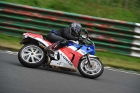 Mallory-park-Leicestershire;Mallory-park-photographs;Motorcycle-action-photographs;classic-bikes;event-digital-images;eventdigitalimages;mallory-park;no-limits-trackday;peter-wileman-photography;vintage-bikes;vintage-motorcycles;vmcc-festival-1000-bikes