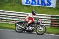 Mallory-park-Leicestershire;Mallory-park-photographs;Motorcycle-action-photographs;classic-bikes;event-digital-images;eventdigitalimages;mallory-park;no-limits-trackday;peter-wileman-photography;vintage-bikes;vintage-motorcycles;vmcc-festival-1000-bikes
