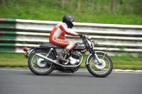 Mallory-park-Leicestershire;Mallory-park-photographs;Motorcycle-action-photographs;classic-bikes;event-digital-images;eventdigitalimages;mallory-park;no-limits-trackday;peter-wileman-photography;vintage-bikes;vintage-motorcycles;vmcc-festival-1000-bikes