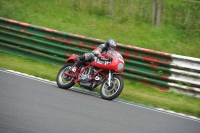 Mallory-park-Leicestershire;Mallory-park-photographs;Motorcycle-action-photographs;classic-bikes;event-digital-images;eventdigitalimages;mallory-park;no-limits-trackday;peter-wileman-photography;vintage-bikes;vintage-motorcycles;vmcc-festival-1000-bikes