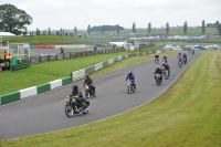 Mallory-park-Leicestershire;Mallory-park-photographs;Motorcycle-action-photographs;classic-bikes;event-digital-images;eventdigitalimages;mallory-park;no-limits-trackday;peter-wileman-photography;vintage-bikes;vintage-motorcycles;vmcc-festival-1000-bikes