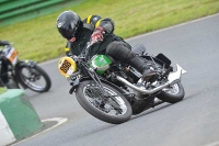 Mallory-park-Leicestershire;Mallory-park-photographs;Motorcycle-action-photographs;classic-bikes;event-digital-images;eventdigitalimages;mallory-park;no-limits-trackday;peter-wileman-photography;vintage-bikes;vintage-motorcycles;vmcc-festival-1000-bikes