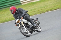 Mallory-park-Leicestershire;Mallory-park-photographs;Motorcycle-action-photographs;classic-bikes;event-digital-images;eventdigitalimages;mallory-park;no-limits-trackday;peter-wileman-photography;vintage-bikes;vintage-motorcycles;vmcc-festival-1000-bikes