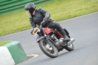 Mallory-park-Leicestershire;Mallory-park-photographs;Motorcycle-action-photographs;classic-bikes;event-digital-images;eventdigitalimages;mallory-park;no-limits-trackday;peter-wileman-photography;vintage-bikes;vintage-motorcycles;vmcc-festival-1000-bikes