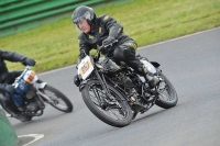 Mallory-park-Leicestershire;Mallory-park-photographs;Motorcycle-action-photographs;classic-bikes;event-digital-images;eventdigitalimages;mallory-park;no-limits-trackday;peter-wileman-photography;vintage-bikes;vintage-motorcycles;vmcc-festival-1000-bikes