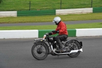 Mallory-park-Leicestershire;Mallory-park-photographs;Motorcycle-action-photographs;classic-bikes;event-digital-images;eventdigitalimages;mallory-park;no-limits-trackday;peter-wileman-photography;vintage-bikes;vintage-motorcycles;vmcc-festival-1000-bikes