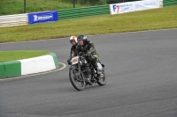 Mallory-park-Leicestershire;Mallory-park-photographs;Motorcycle-action-photographs;classic-bikes;event-digital-images;eventdigitalimages;mallory-park;no-limits-trackday;peter-wileman-photography;vintage-bikes;vintage-motorcycles;vmcc-festival-1000-bikes