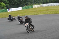 Mallory-park-Leicestershire;Mallory-park-photographs;Motorcycle-action-photographs;classic-bikes;event-digital-images;eventdigitalimages;mallory-park;no-limits-trackday;peter-wileman-photography;vintage-bikes;vintage-motorcycles;vmcc-festival-1000-bikes