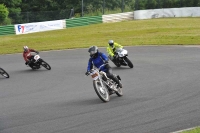 Mallory-park-Leicestershire;Mallory-park-photographs;Motorcycle-action-photographs;classic-bikes;event-digital-images;eventdigitalimages;mallory-park;no-limits-trackday;peter-wileman-photography;vintage-bikes;vintage-motorcycles;vmcc-festival-1000-bikes