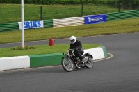 Mallory-park-Leicestershire;Mallory-park-photographs;Motorcycle-action-photographs;classic-bikes;event-digital-images;eventdigitalimages;mallory-park;no-limits-trackday;peter-wileman-photography;vintage-bikes;vintage-motorcycles;vmcc-festival-1000-bikes