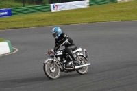 Mallory-park-Leicestershire;Mallory-park-photographs;Motorcycle-action-photographs;classic-bikes;event-digital-images;eventdigitalimages;mallory-park;no-limits-trackday;peter-wileman-photography;vintage-bikes;vintage-motorcycles;vmcc-festival-1000-bikes