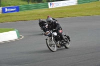 Mallory-park-Leicestershire;Mallory-park-photographs;Motorcycle-action-photographs;classic-bikes;event-digital-images;eventdigitalimages;mallory-park;no-limits-trackday;peter-wileman-photography;vintage-bikes;vintage-motorcycles;vmcc-festival-1000-bikes