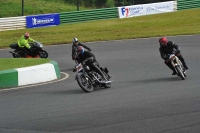 Mallory-park-Leicestershire;Mallory-park-photographs;Motorcycle-action-photographs;classic-bikes;event-digital-images;eventdigitalimages;mallory-park;no-limits-trackday;peter-wileman-photography;vintage-bikes;vintage-motorcycles;vmcc-festival-1000-bikes