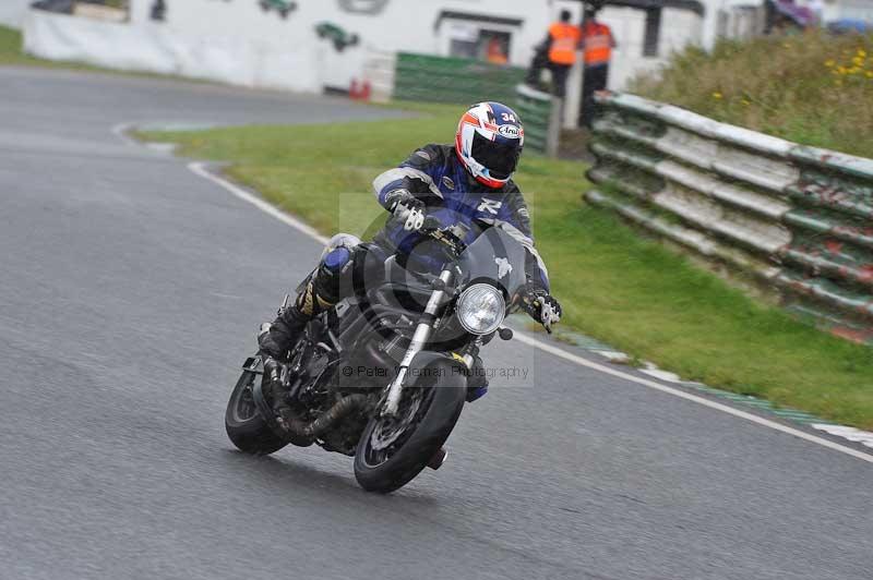 Mallory park Leicestershire;Mallory park photographs;Motorcycle action photographs;classic bikes;event digital images;eventdigitalimages;mallory park;no limits trackday;peter wileman photography;vintage bikes;vintage motorcycles;vmcc festival 1000 bikes