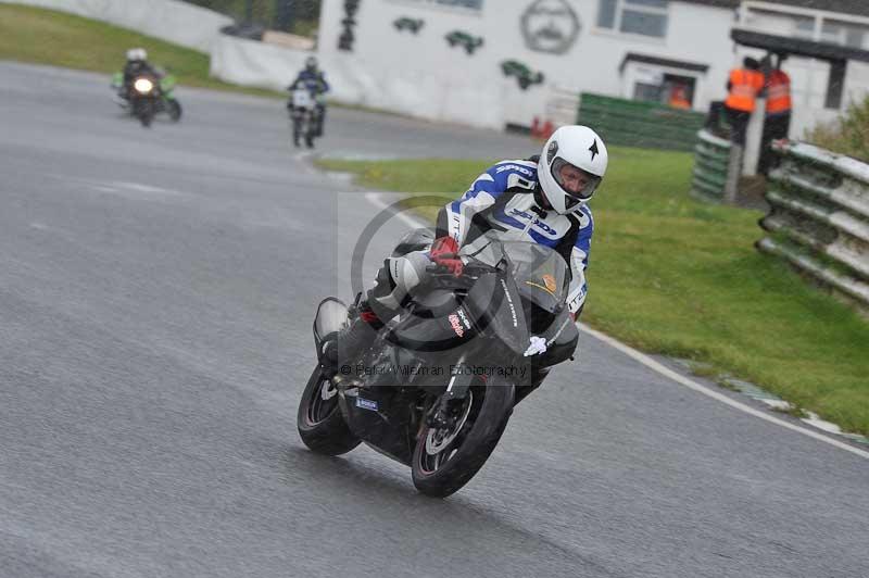 Mallory park Leicestershire;Mallory park photographs;Motorcycle action photographs;classic bikes;event digital images;eventdigitalimages;mallory park;no limits trackday;peter wileman photography;vintage bikes;vintage motorcycles;vmcc festival 1000 bikes