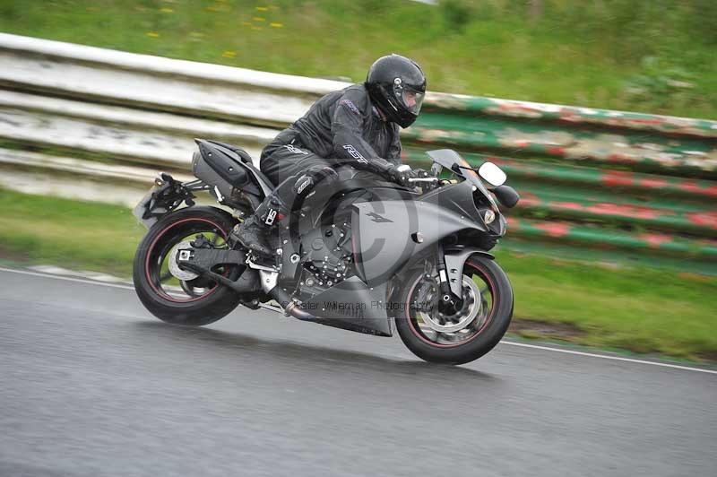 Mallory park Leicestershire;Mallory park photographs;Motorcycle action photographs;classic bikes;event digital images;eventdigitalimages;mallory park;no limits trackday;peter wileman photography;vintage bikes;vintage motorcycles;vmcc festival 1000 bikes