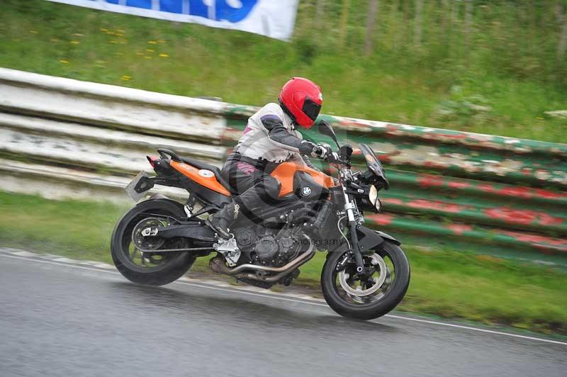 Mallory park Leicestershire;Mallory park photographs;Motorcycle action photographs;classic bikes;event digital images;eventdigitalimages;mallory park;no limits trackday;peter wileman photography;vintage bikes;vintage motorcycles;vmcc festival 1000 bikes