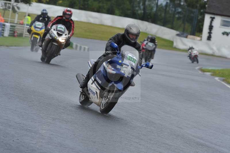 Mallory park Leicestershire;Mallory park photographs;Motorcycle action photographs;classic bikes;event digital images;eventdigitalimages;mallory park;no limits trackday;peter wileman photography;vintage bikes;vintage motorcycles;vmcc festival 1000 bikes