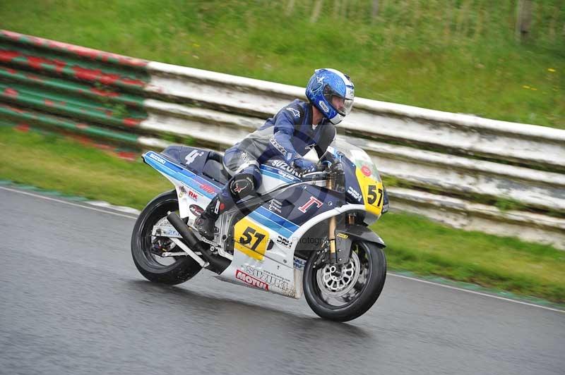 Mallory park Leicestershire;Mallory park photographs;Motorcycle action photographs;classic bikes;event digital images;eventdigitalimages;mallory park;no limits trackday;peter wileman photography;vintage bikes;vintage motorcycles;vmcc festival 1000 bikes
