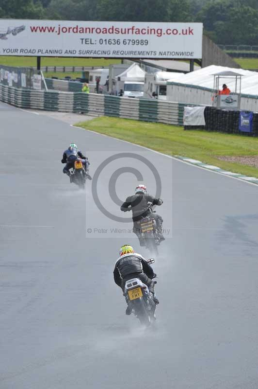 Mallory park Leicestershire;Mallory park photographs;Motorcycle action photographs;classic bikes;event digital images;eventdigitalimages;mallory park;no limits trackday;peter wileman photography;vintage bikes;vintage motorcycles;vmcc festival 1000 bikes