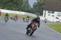 Mallory-park-Leicestershire;Mallory-park-photographs;Motorcycle-action-photographs;classic-bikes;event-digital-images;eventdigitalimages;mallory-park;no-limits-trackday;peter-wileman-photography;vintage-bikes;vintage-motorcycles;vmcc-festival-1000-bikes